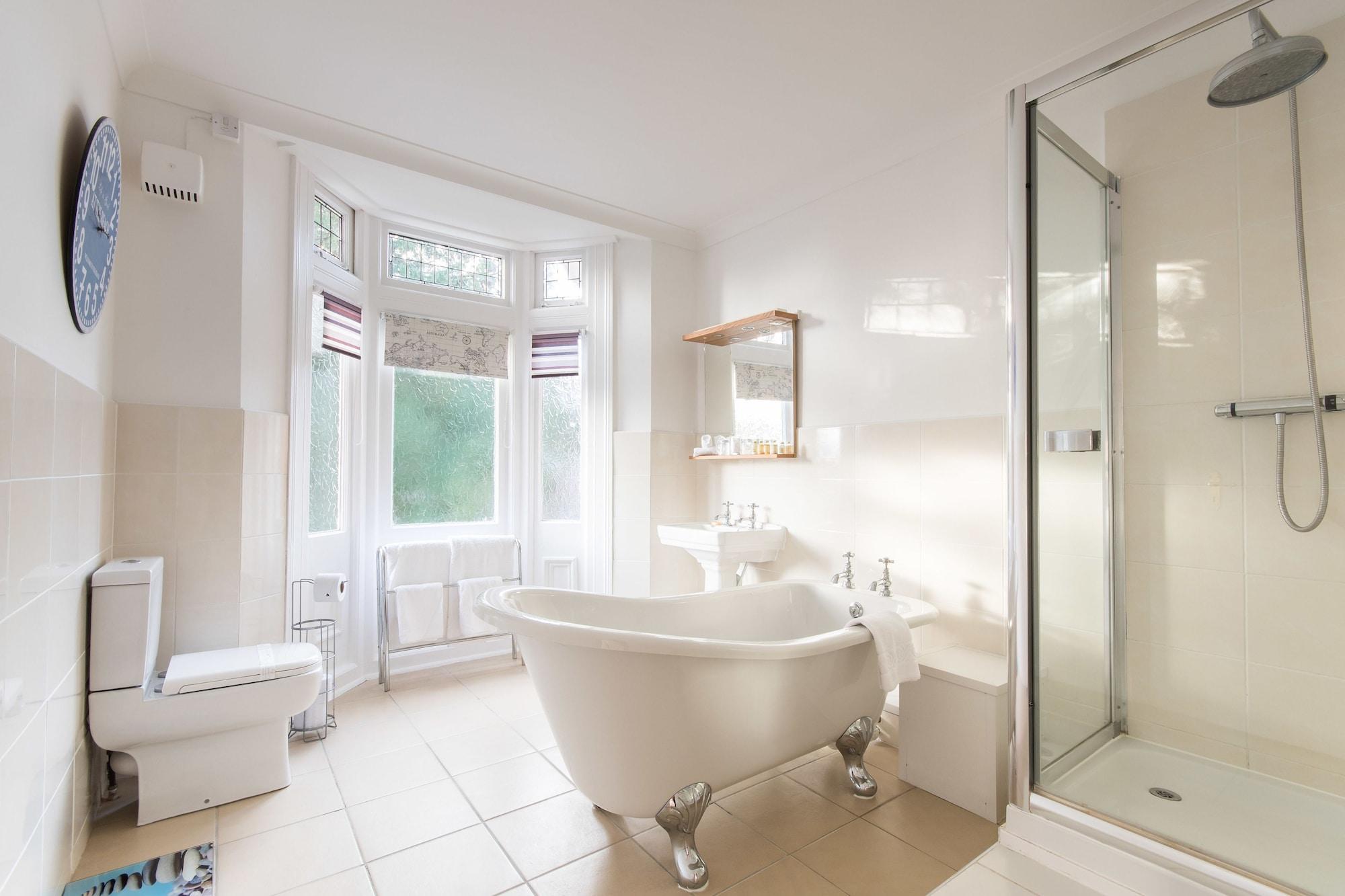Grovefield Manor Hotel Poole Eksteriør billede