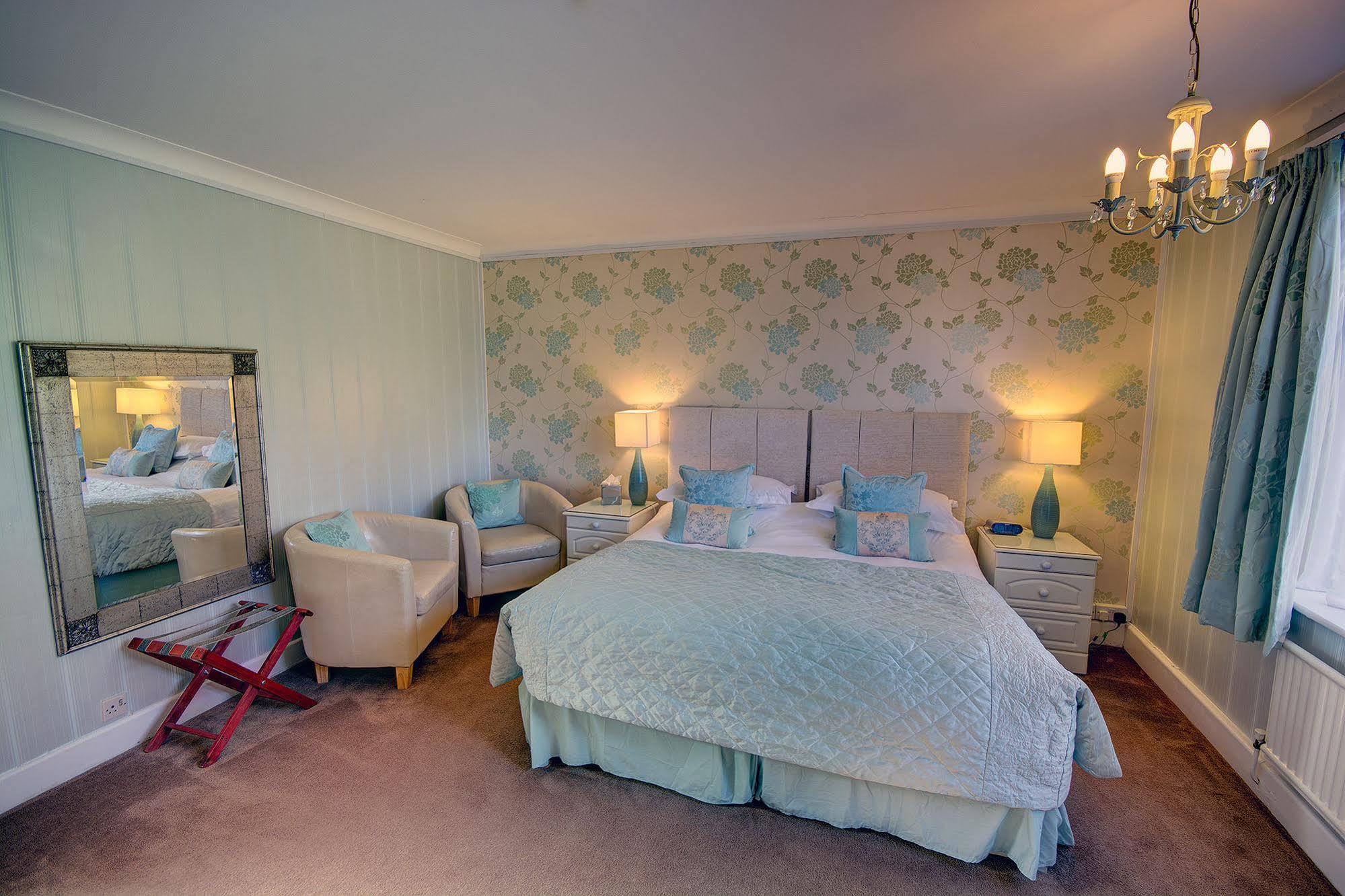 Grovefield Manor Hotel Poole Eksteriør billede