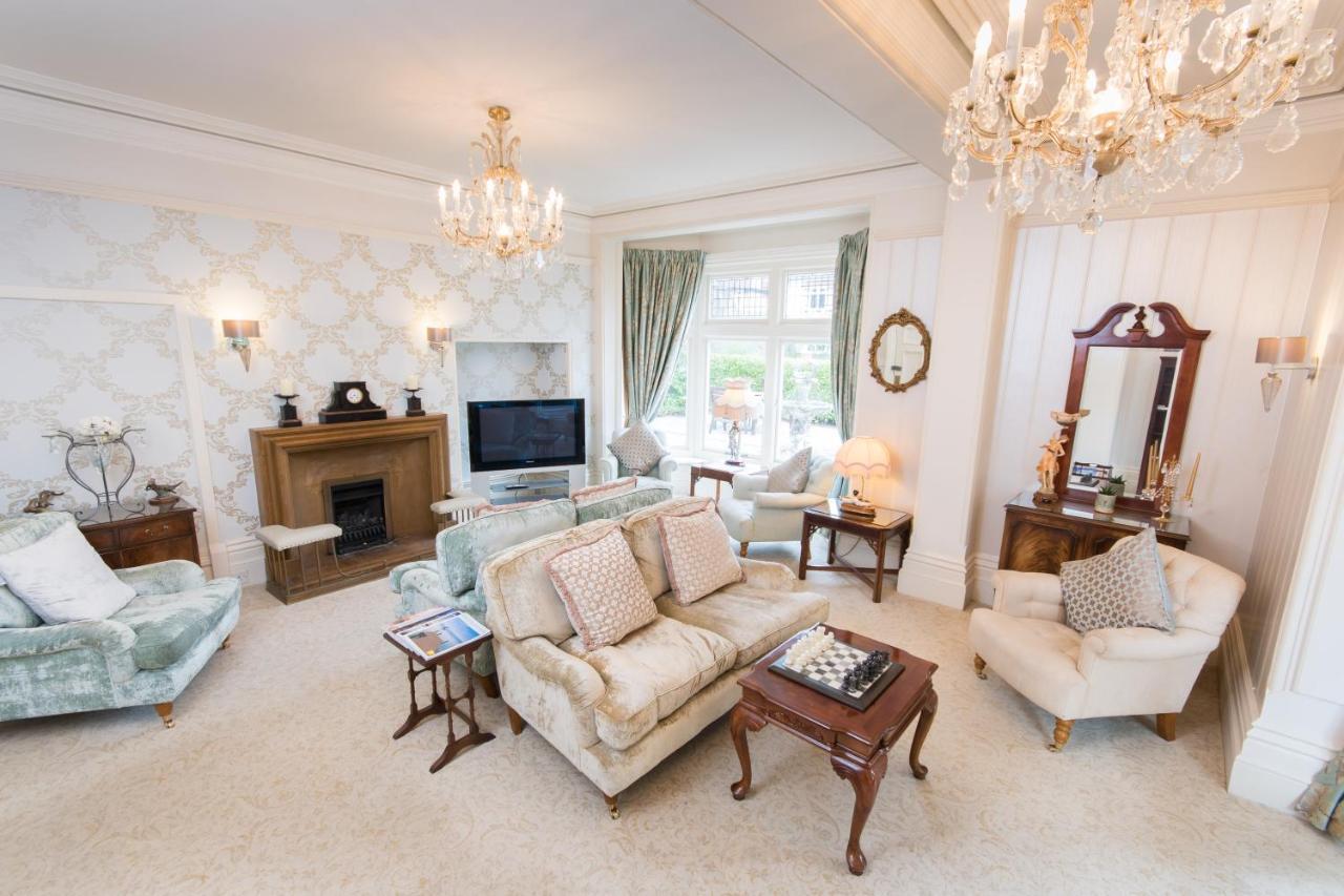 Grovefield Manor Hotel Poole Eksteriør billede