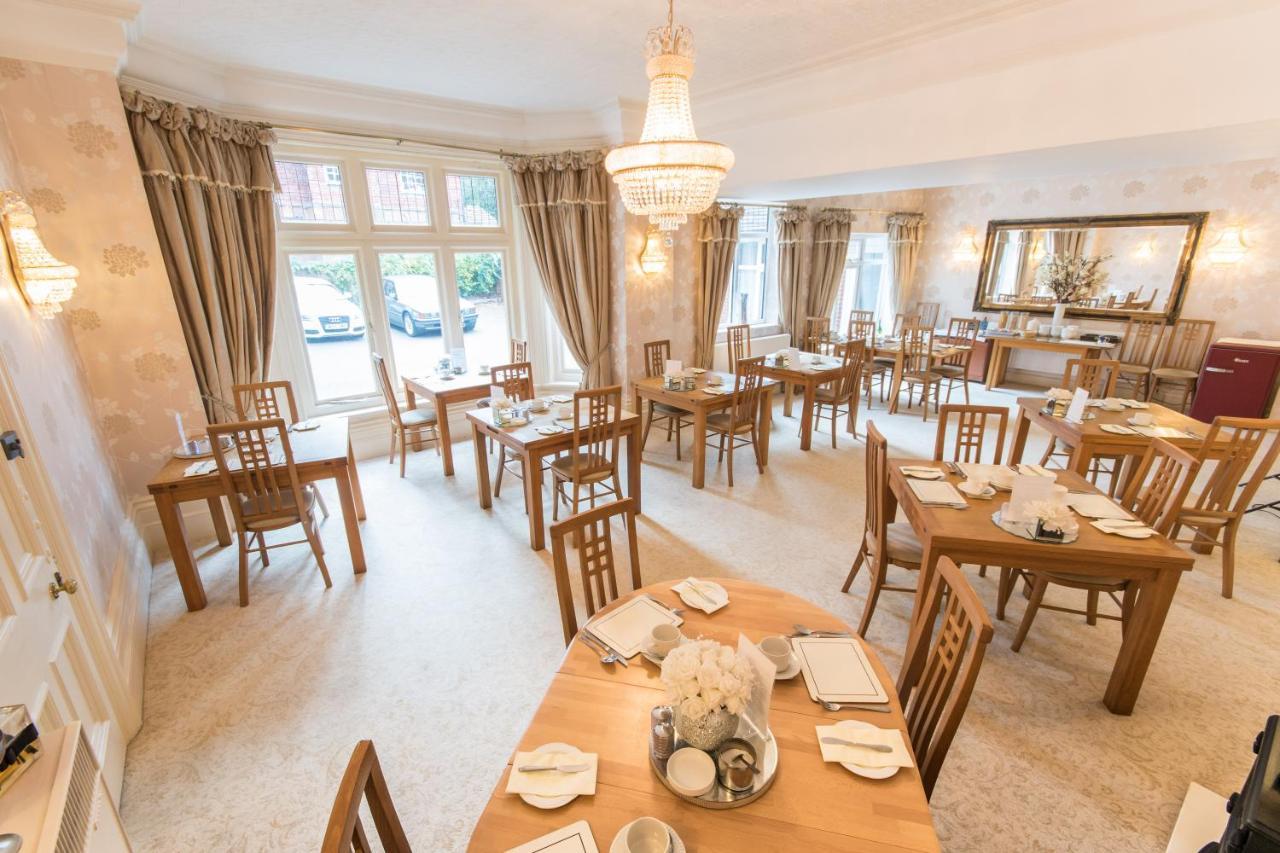 Grovefield Manor Hotel Poole Eksteriør billede