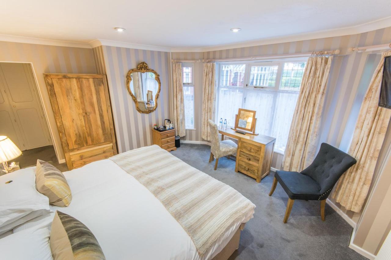 Grovefield Manor Hotel Poole Eksteriør billede
